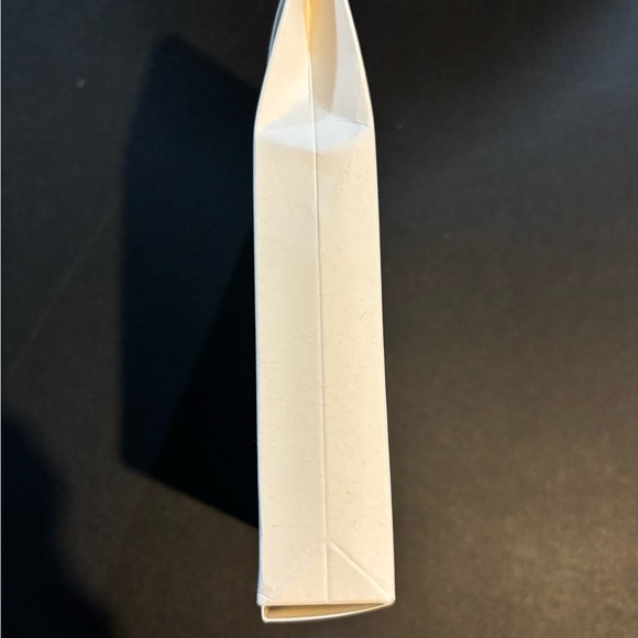 Louis Vuitton Rouge Lipstick Sample Set - Picture 11 of 15